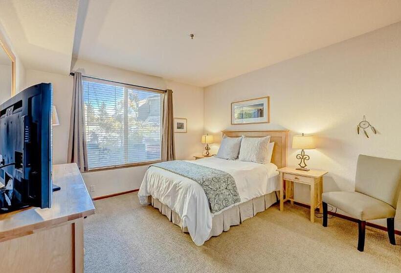 ホテル Ski In Ski Out Squaw Valley Lodge Slopeside Townhome