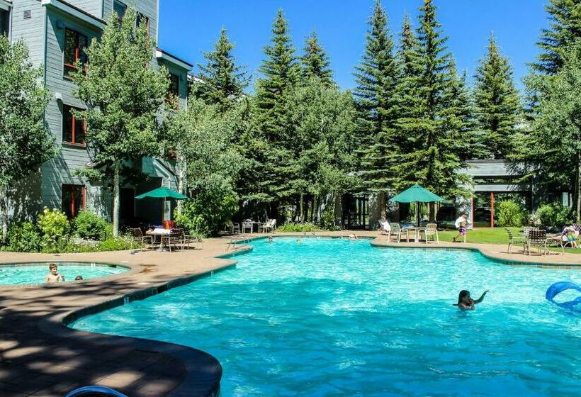 ホテル Ski In Ski Out Squaw Valley Lodge Slopeside Townhome
