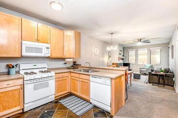 هتل Cozy Crestview Condo
