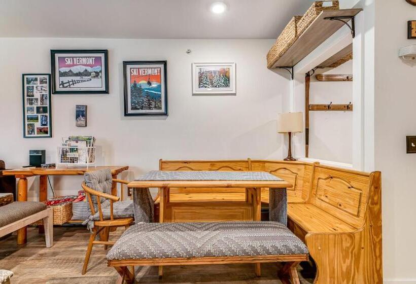 هتل Mountainside Ski Lodge