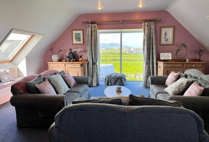 Bed and Breakfast Harbour House