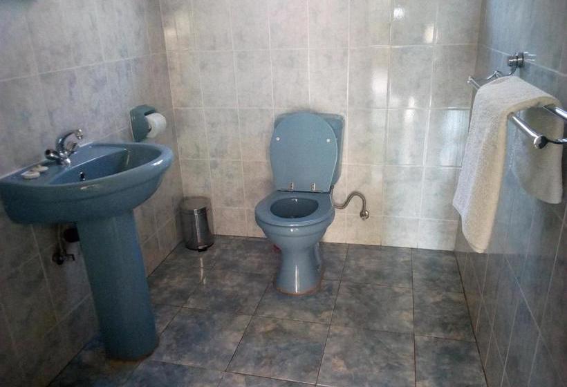 تختخواب و صبحانه Mosi O Tunya Executive Lodge