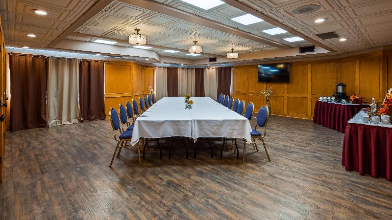 Fotos del hotel Best Western Premier Ashton Suites  Willowbrook:  6