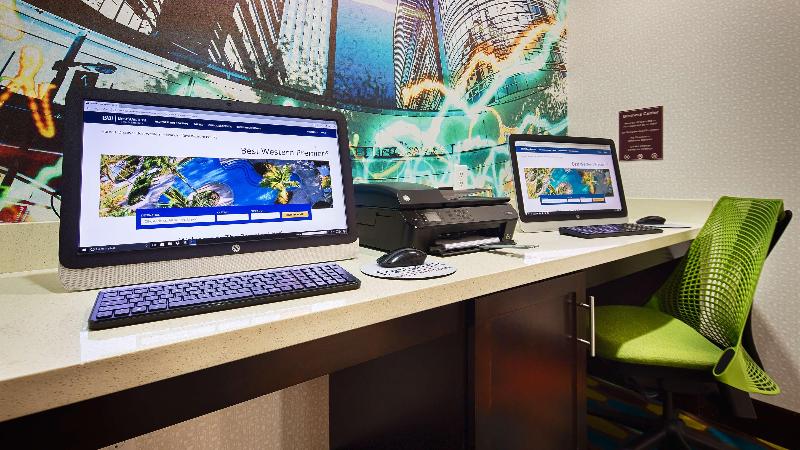 هتل Best Western Premier Ashton Suiteswillowbrook