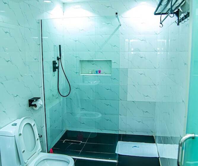هتل Fritz Apartments And Suites