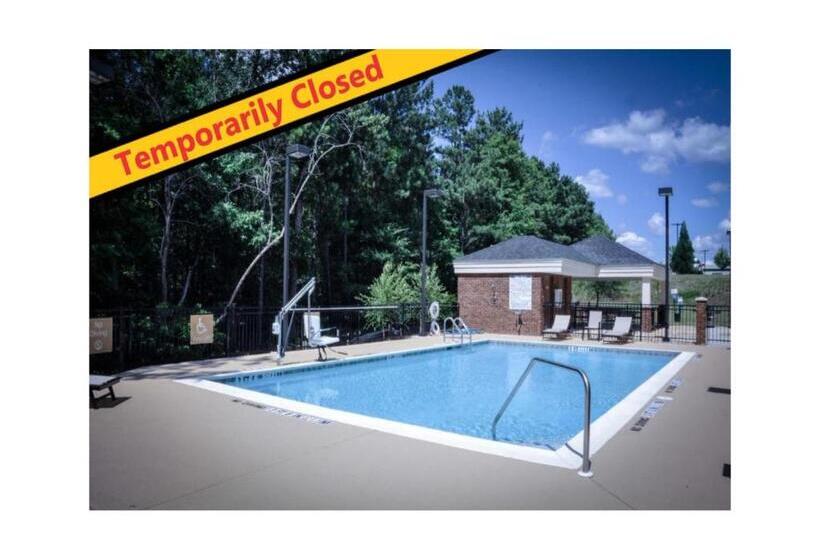 호텔 Candlewood Suites Columbus Northeast, An Ihg