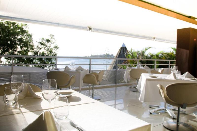 هتل Chateau Royal Beach Resort & Spa, Noumea