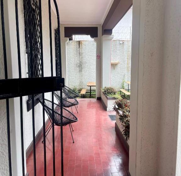 هتل Costa Rica Guesthouse