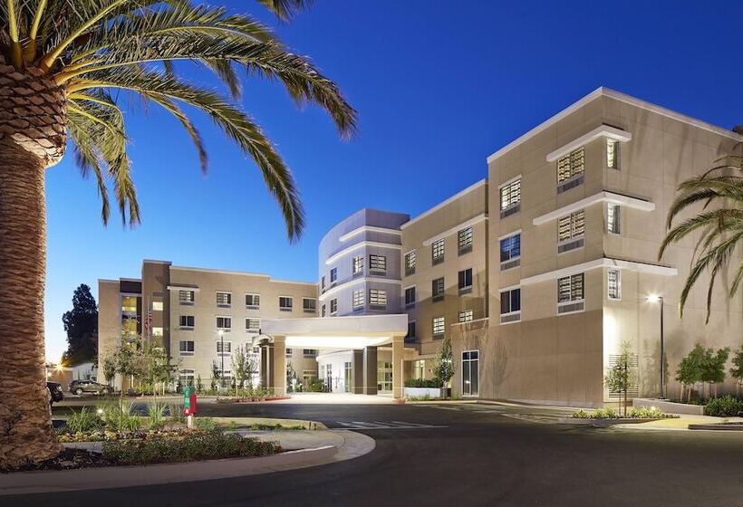 فندق Courtyard by Marriott Sunnyvale Silicon Valley