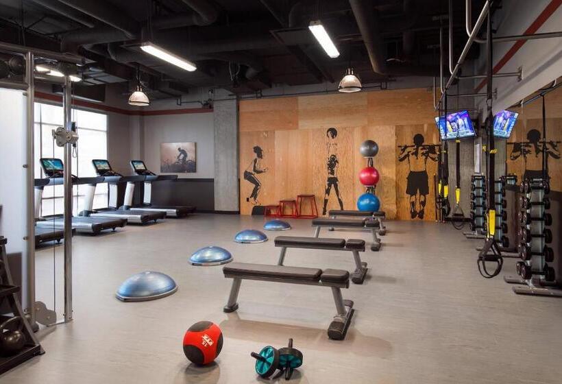 هتل Courtyard By Marriott Irvine Spectrum