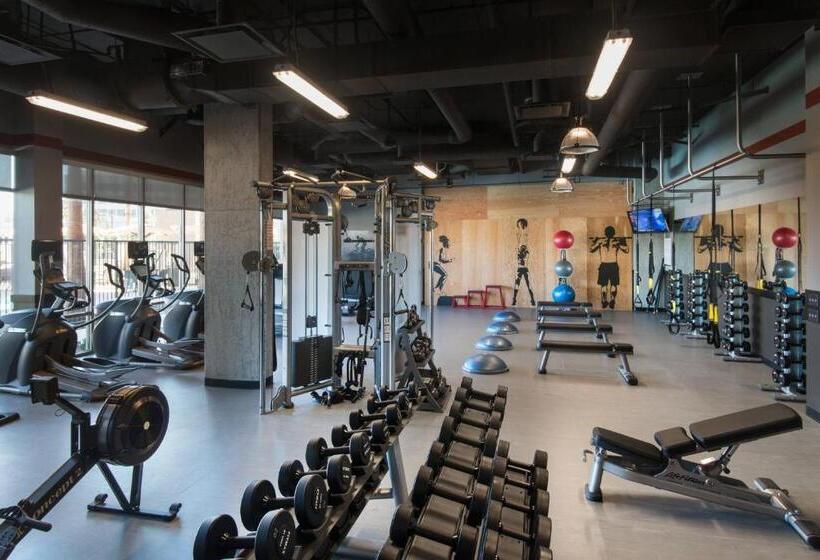 هتل Courtyard By Marriott Irvine Spectrum