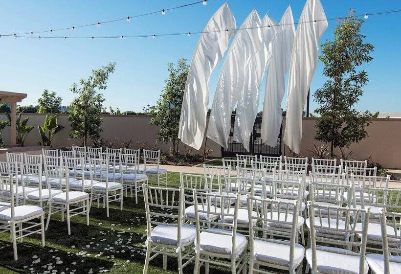 هتل Courtyard By Marriott Irvine Spectrum