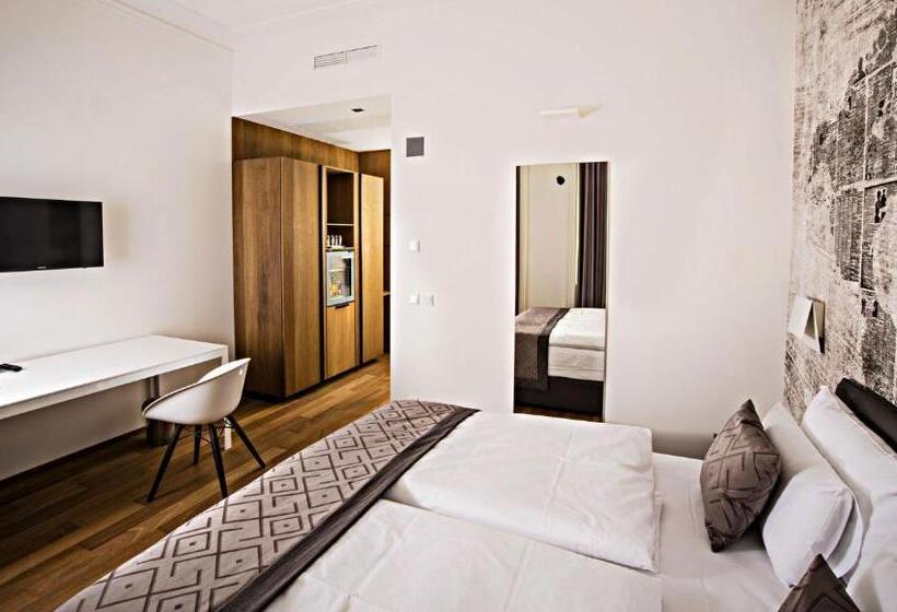 Fotos del hotel Golden Crown:  2