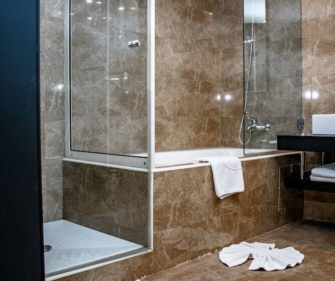 هتل Grand Lancaster Brazzaville