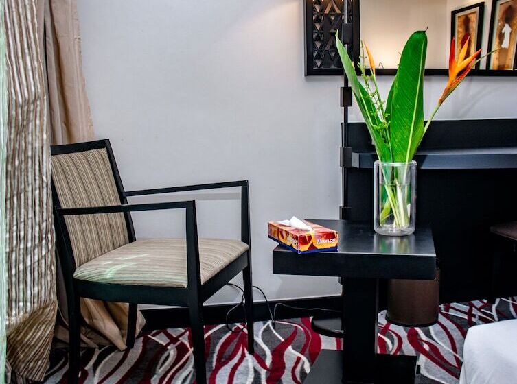 هتل Grand Lancaster Brazzaville