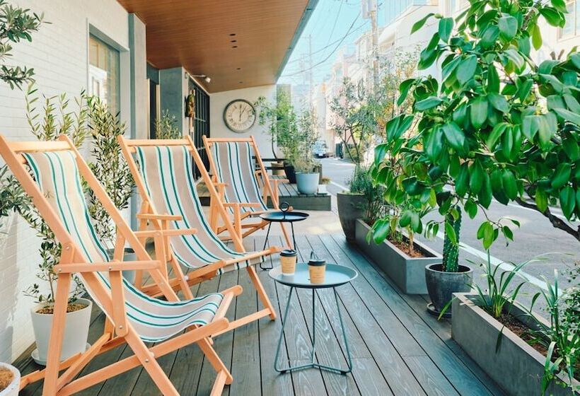 Fotos del hotel Graphy Nezu:  2