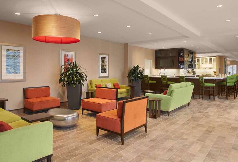 هتل Hilton Garden Inn Akron