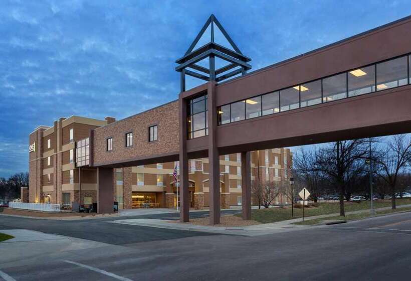 هتل Home2 Suites By Hilton Sioux Falls/sanford Medical Center