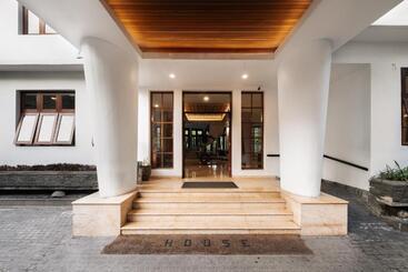 Fotos del hotel House Sangkuriang:  13