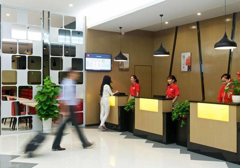 Fotos del hotel Ibis Guilin Zhongshan North RD:  3