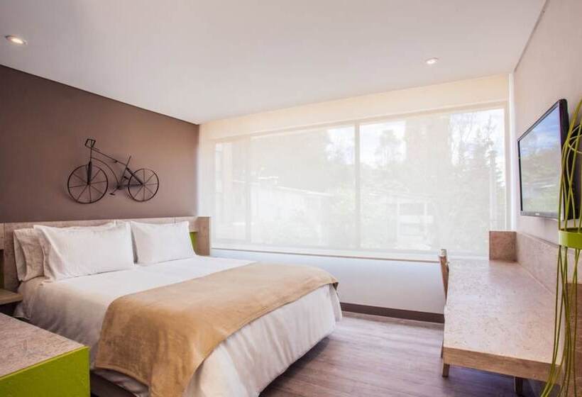 Fotos del hotel Mika Suites:  2
