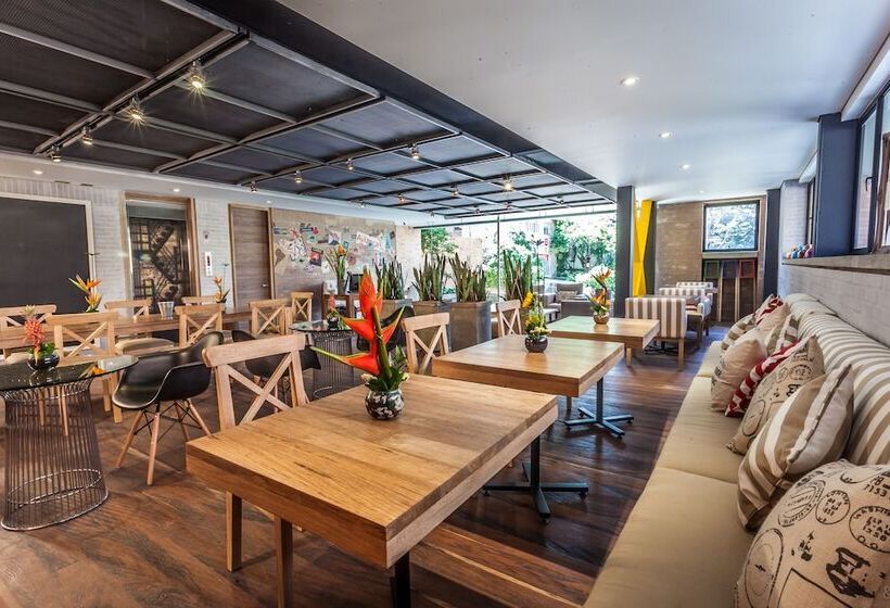 Fotos del hotel Mika Suites:  22