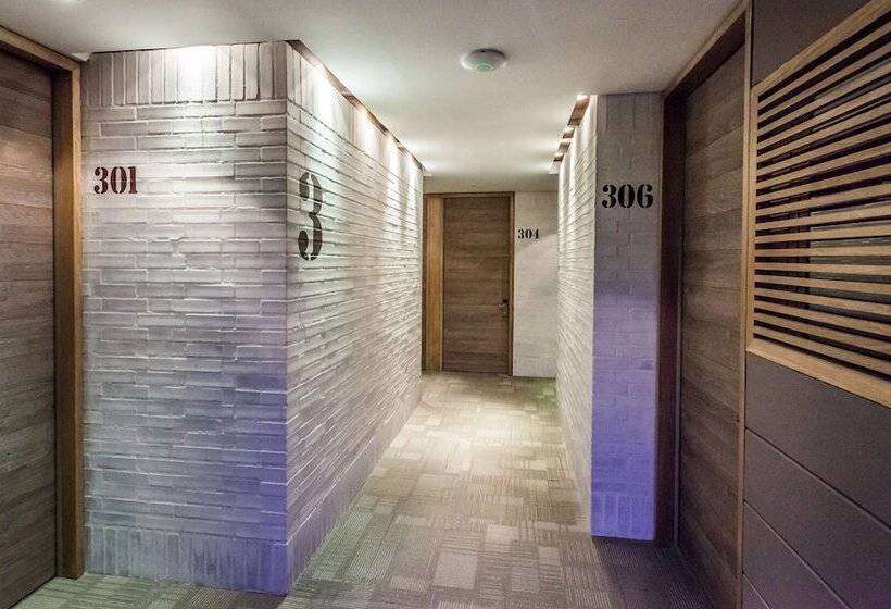 Fotos del hotel Mika Suites:  15
