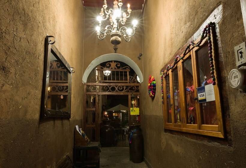 هتل Morelia Callejón