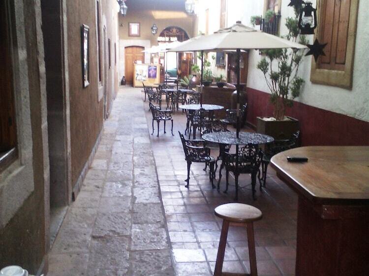 هتل Morelia Callejón