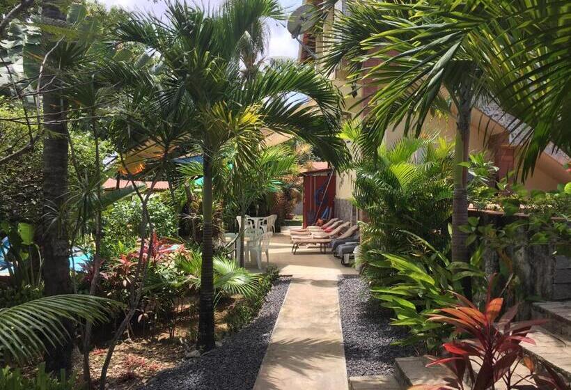 هتل Pousada Rancho Fundo