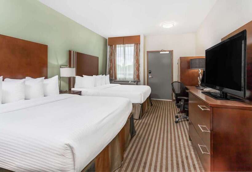 هتل Ramada By Wyndham Carlyle