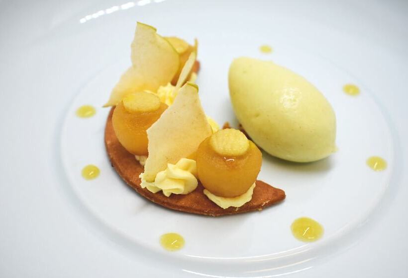 Отель Relais Des Vigiers