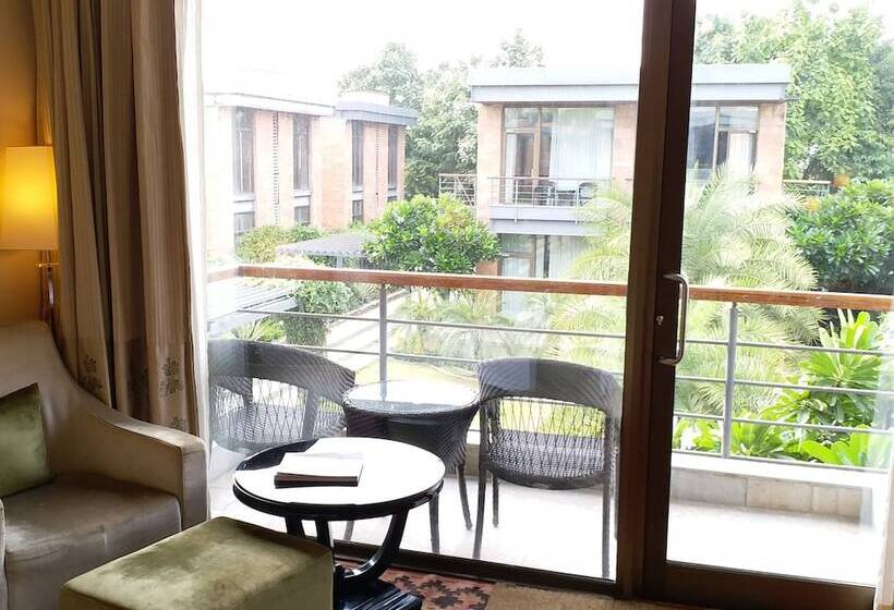 酒店 Taj Damdama Lake Resort & Spa, Gurugram