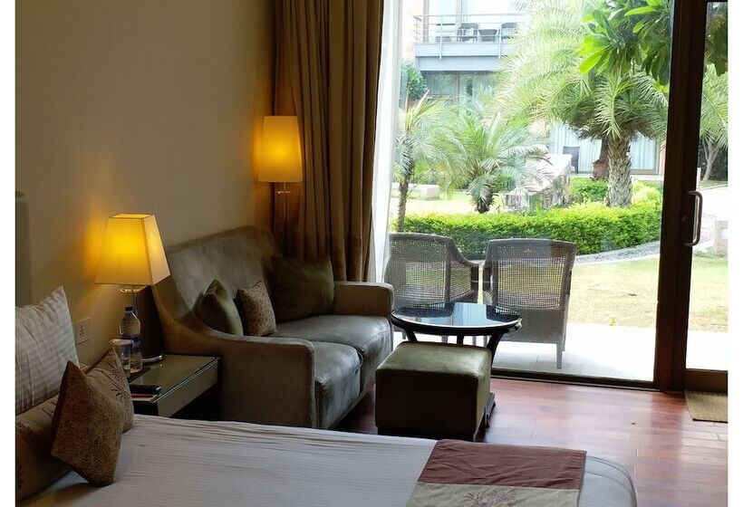 酒店 Taj Damdama Lake Resort & Spa, Gurugram