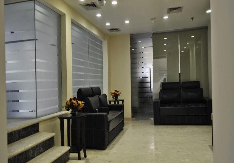هتل The Grand Orion  Kailash Colony