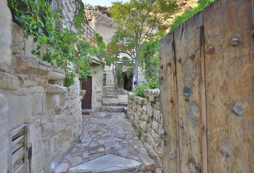 هتل Urgup Evi Cave