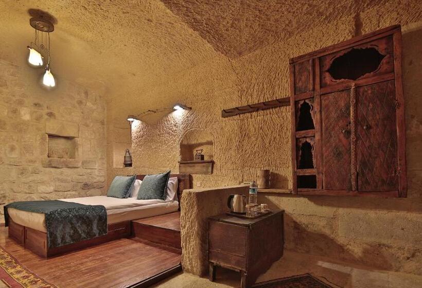 هتل Urgup Evi Cave