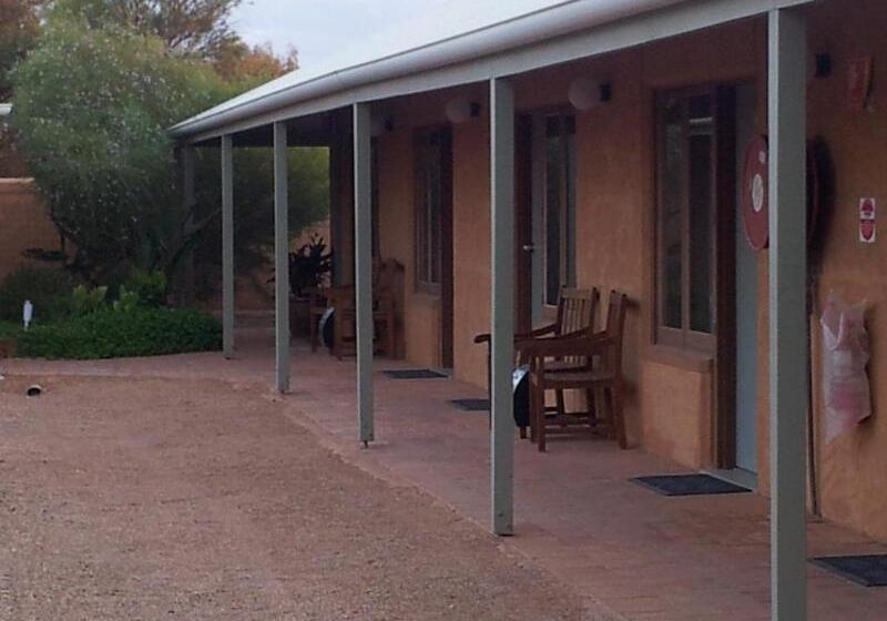 Mud Hut Motel