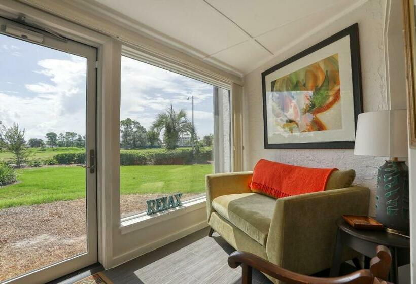 هتل Bay Point Harbour Villa