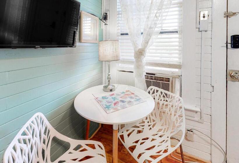 هتل Carbo House Eleven