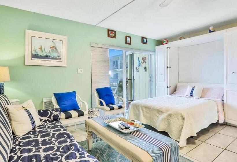 فندق Mariners Cove 302