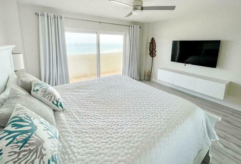 هتل Daytona Beach Soaring