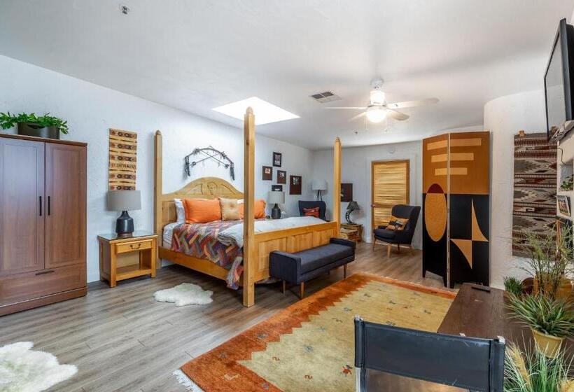 هتل Sunny Cozy Condo