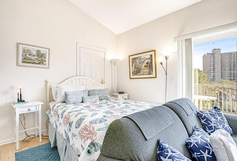 בית מלון כפרי Bethany Beach Inn   202 Bethany Beach Inn