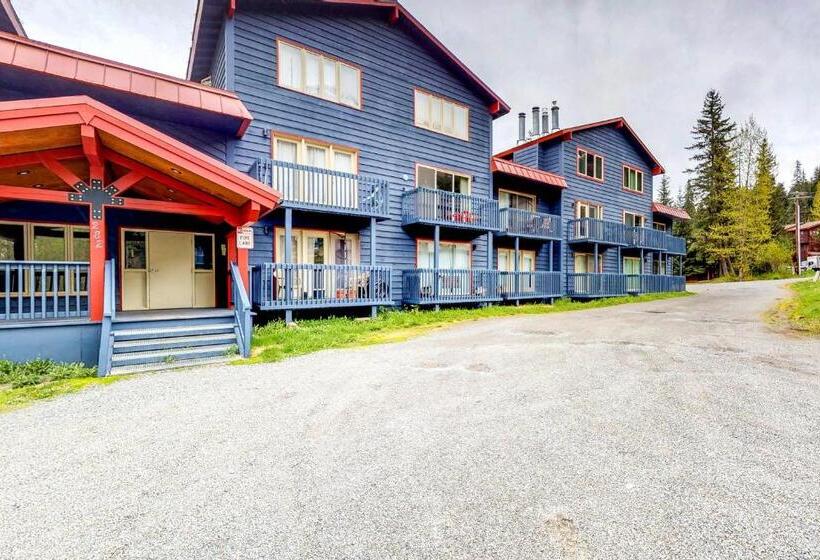 فندق Cozy Crystal Mountain Condo