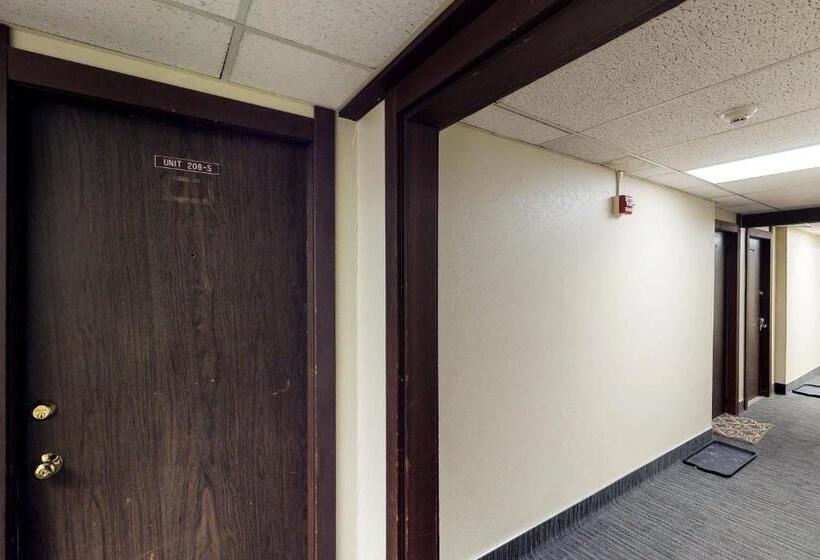 فندق Cozy Crystal Mountain Condo