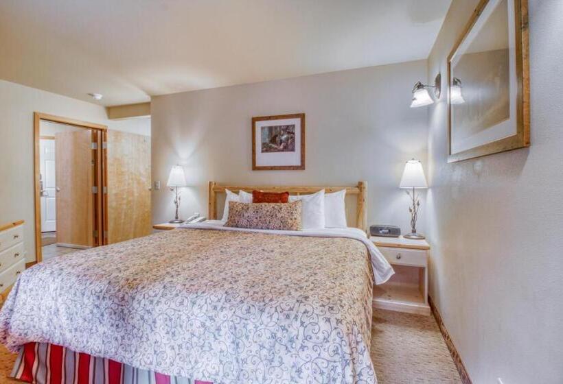 هتل Icicle Village Resort 402: Juniper Studio