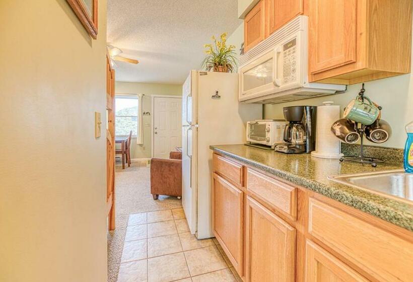 فندق Moosehead Condo Unit #5