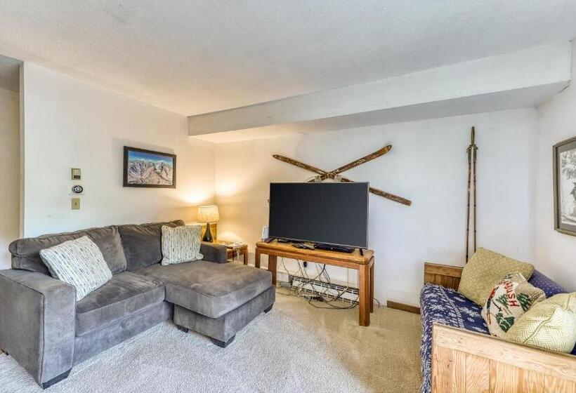 هتل Grand Hollow Townhome