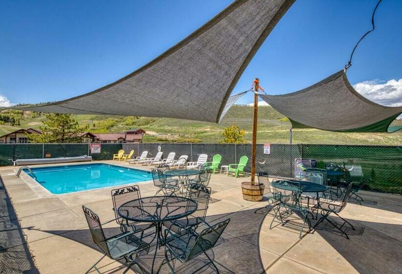 فندق Wine Down In Granby